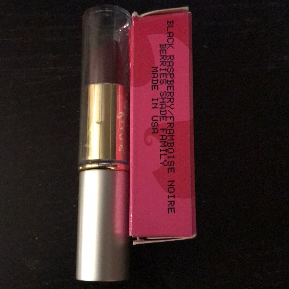 Black raspberry cream lipstick by Mary Kay